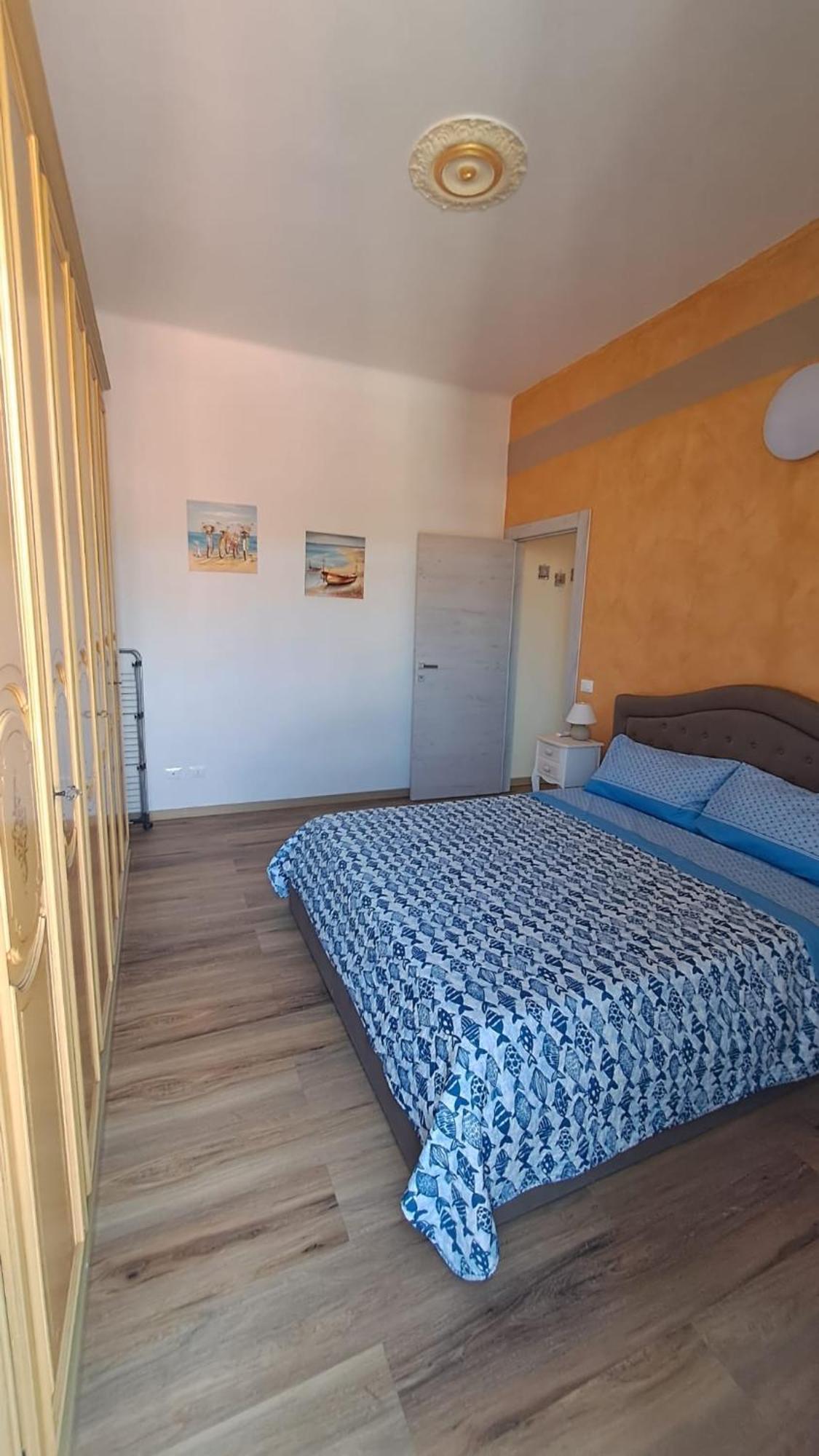 לה ספציה Orizzonte 5 Terre - Via Napoli 85, Stazione Centrale - Centro Storico מראה חיצוני תמונה